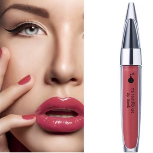 MIRENESSE Lip Bomb Lacquer in 19