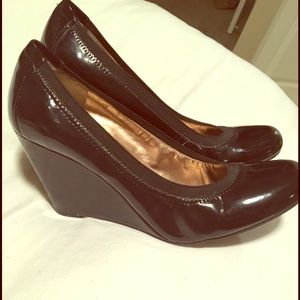 Black paten wedge heels