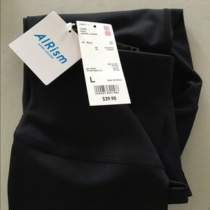 New! Uniqlo black airism cropped pants with tags.