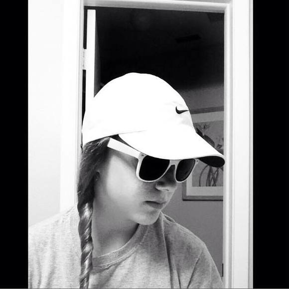 Meet your Posher, Aria - Picture 1 of 1