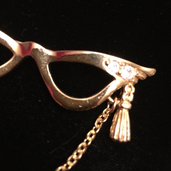 Pin - Picture 2 of 2