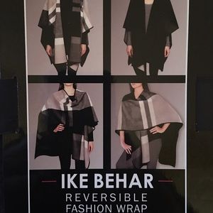 Reversible Fashion Wrap