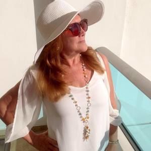 Meet your Posher, Arelis