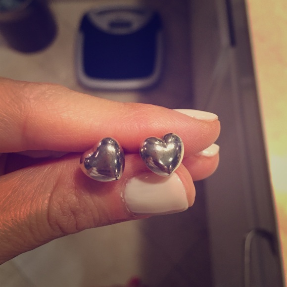 Sterling Silver Heart Earrings - Picture 1 of 1