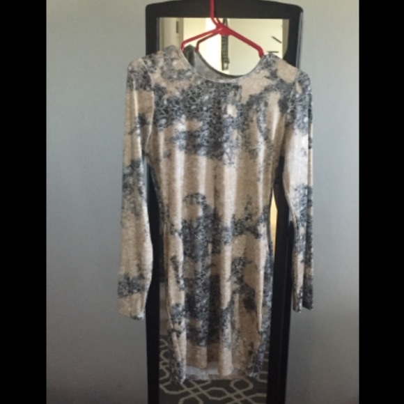 Cute Bodycon Dress👗👗👗 - Picture 1 of 4