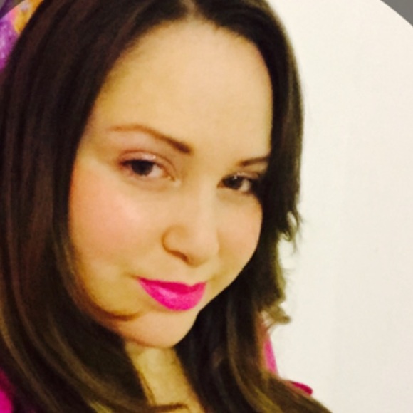 Meet your Posher, Mayra