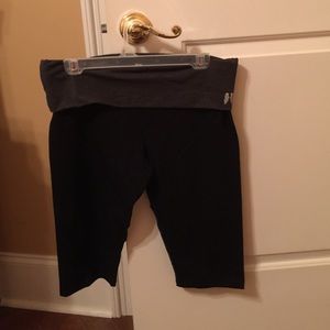 Victoria's Secret Pink Cropped Yoga Pants