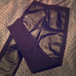 Front Faux leather panel leggings