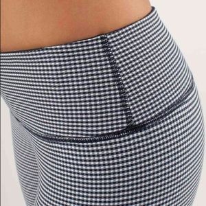 Lululemon gingham wunder under crops