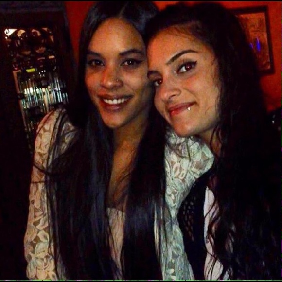 Meet your Posher, Aribec - Picture 1 of 1