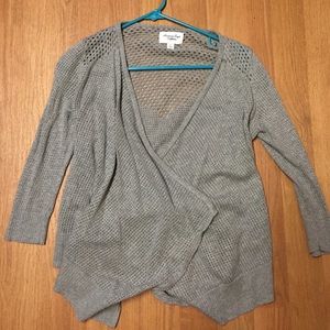 Really comfy grey cardigan!