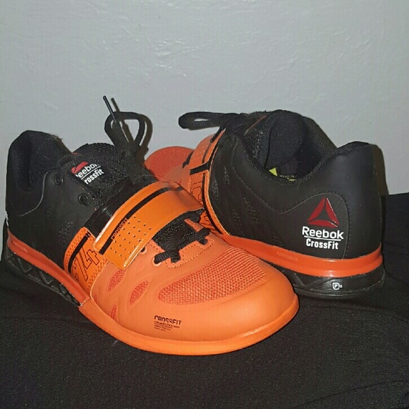Mens 9 Reebok Cross fit shoe