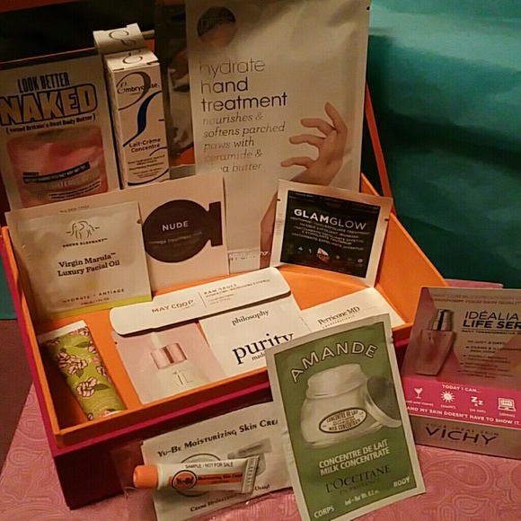 Pamper and Moisturizer  sample set!