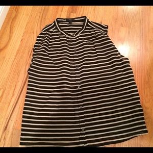 J Crew Sleeveless Button Down Top