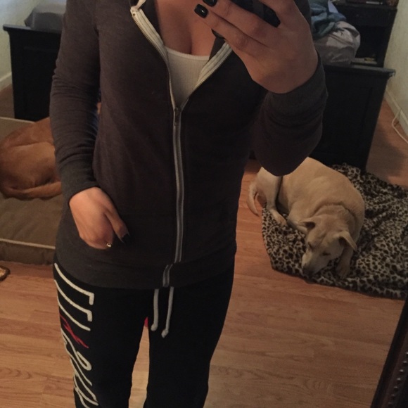 SOLD‼️ - Picture 2 of 3