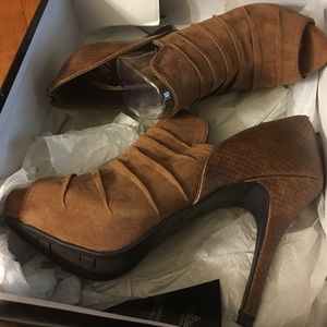 Size 8 Fergalicious by Fergie pump