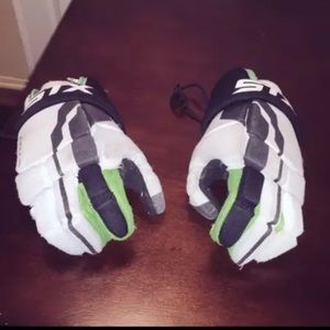 Lacrosse Gloves