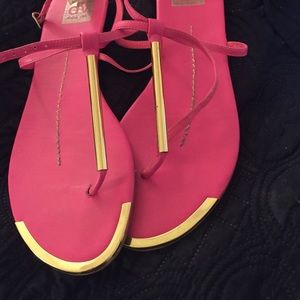 🚨SALE🚨 Pink Dolce Vita Sandals