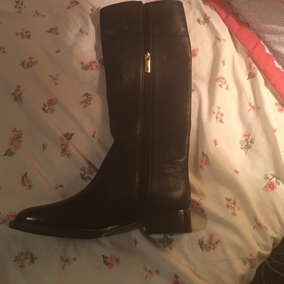 Nice boots new 🤗🤓 - Picture 3 of 4