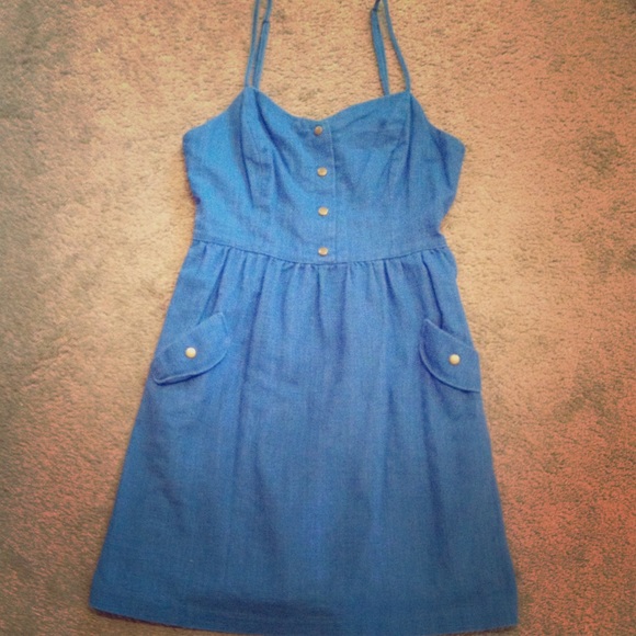 Cute blue dress!