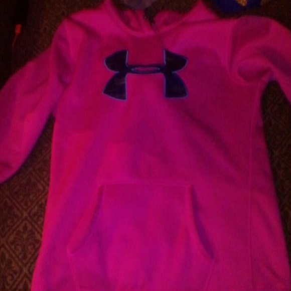 Under armour hoodie.