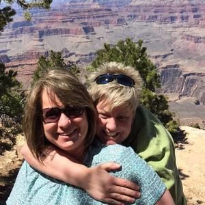 Meet your Posher, Crystal