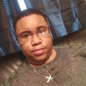 Meet your Posher, Chanel