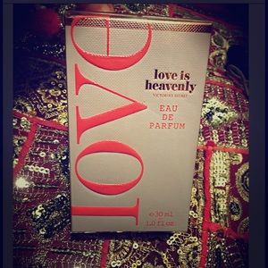 Perfume Victoria's Secret in wrapper! Newwww