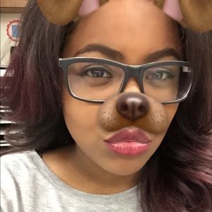 Meet your Posher, Yaneisha