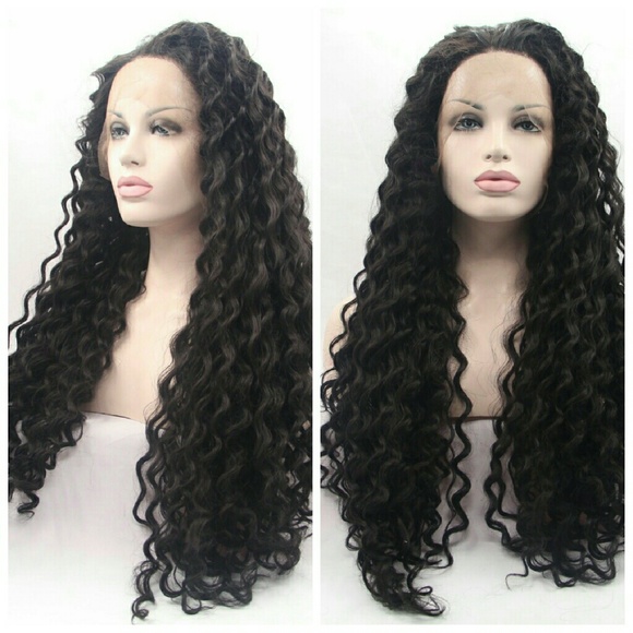 Curly Beautiful Lacefront Wig #1b 26 inches!! - Picture 3 of 4