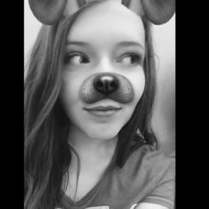 Meet your Posher, Caroline