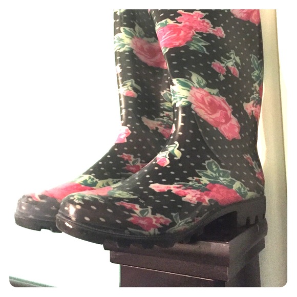 Rain boots