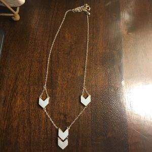 ARROW NECKLACE