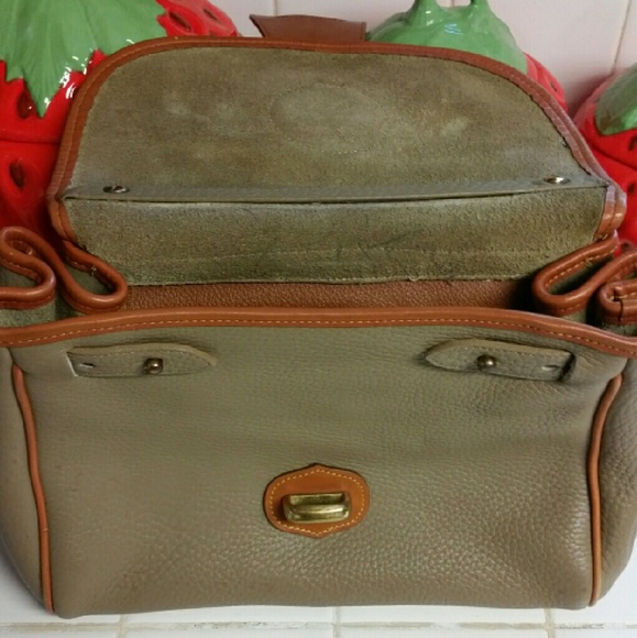 Dooney & Bourke AWL Essex Carrier - Picture 3 of 4