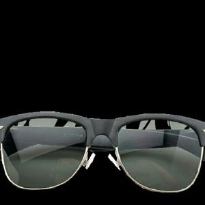 Meet your Posher, Andy