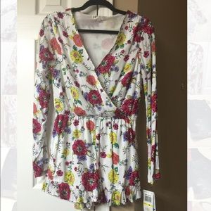 JOLT Floral-Print Surplice Romper