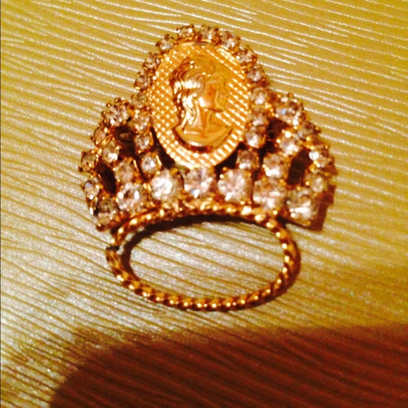 🌺🌺🌺 Costume Brooch Pin🌺🌺🌺🌺