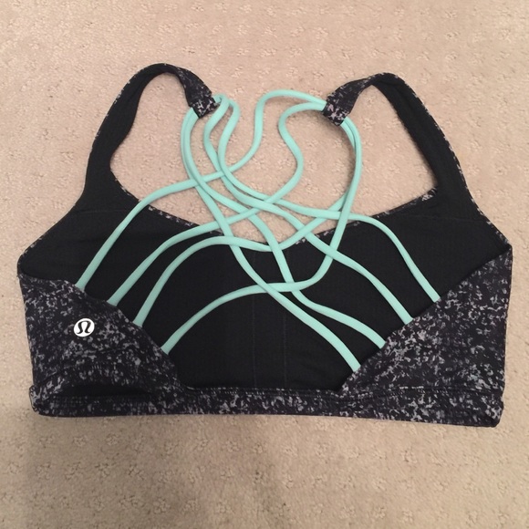 lululemon athletica Other - lululemon free to be wild bra