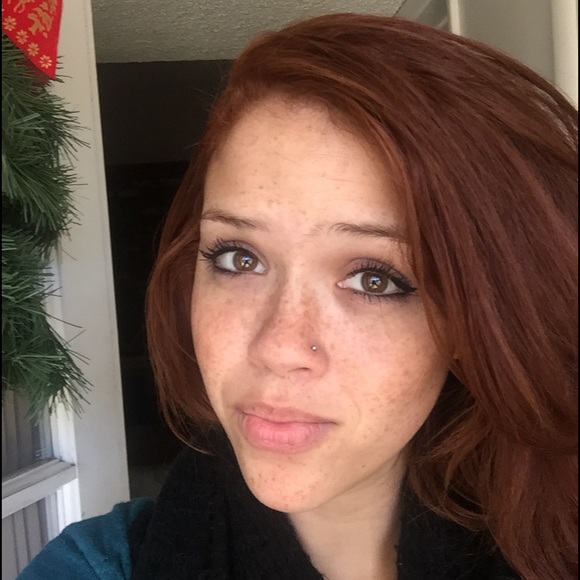 Meet your Posher, Briana
