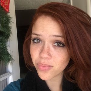 Meet your Posher, Briana