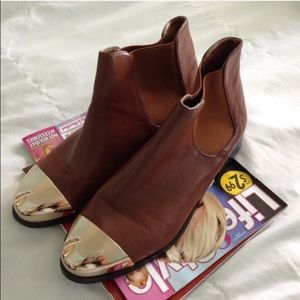 brown gold toe cap Chelsea boots