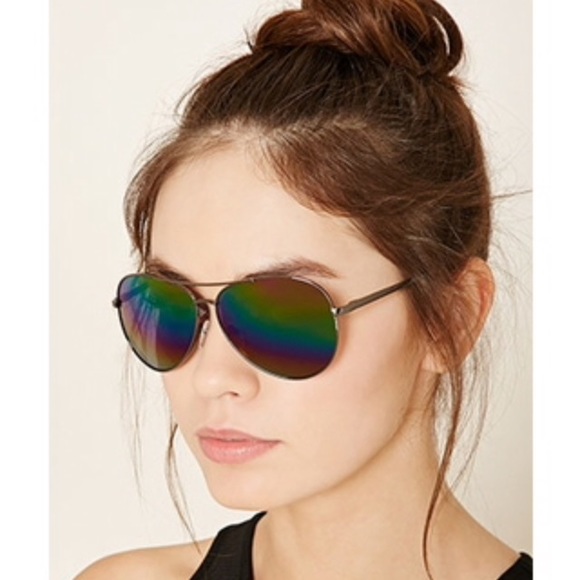 Forever 21 Mirrored Aviator Sunglasses- GUNMETAL