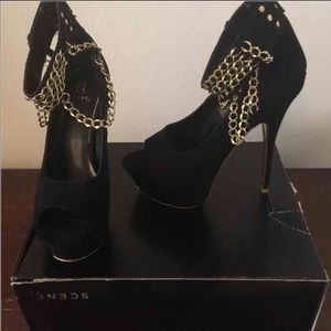 On hold do not purchase New Black Pumps