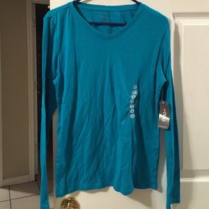 Long sleeve V neck tee
