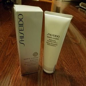Shiseido white lucent cleasing foam