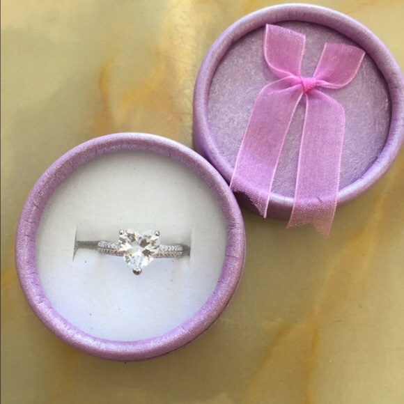 (Size 9) new 3ct heart wedding ring - Picture 3 of 4