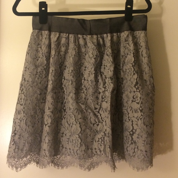🎉LOWEST PRICE🎉 J. Crew gray lace skirt NWT! - Picture 3 of 4