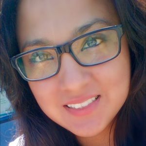 Meet your Posher, Vanessa