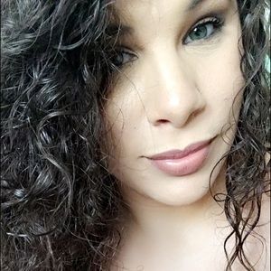 Meet your Posher, Diana