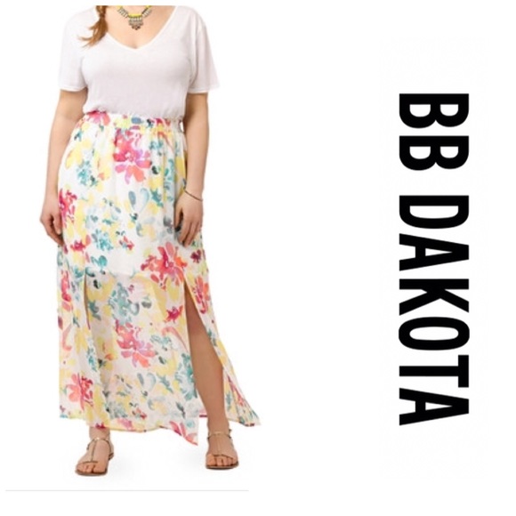 BB Dakota Dresses & Skirts - BB Dakota floral maxi skirt